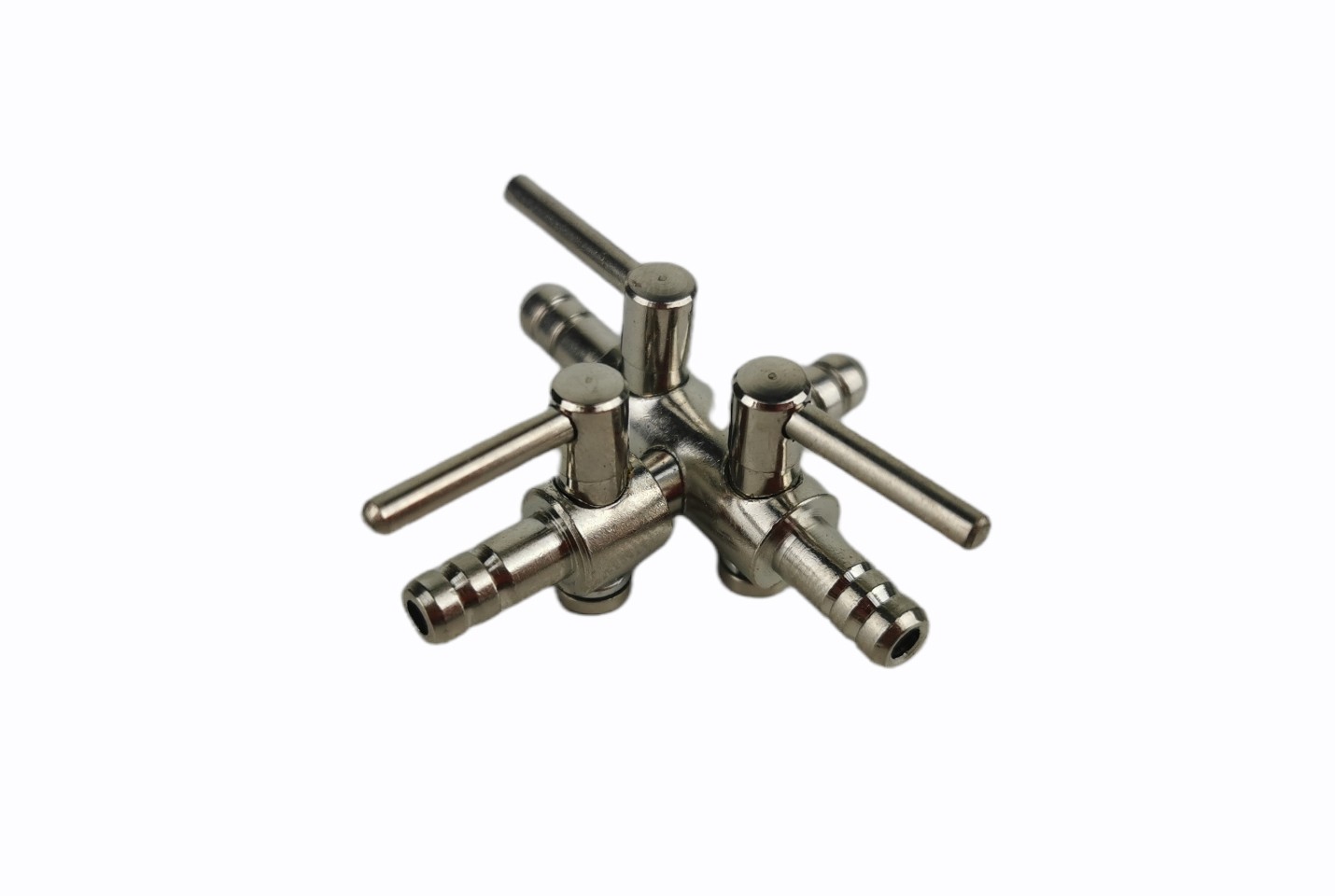 Llave metalica 3 salidas